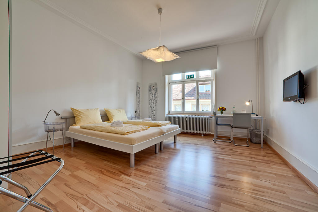 Pensionsieben Das Andere Hotel Lorrach Room photo