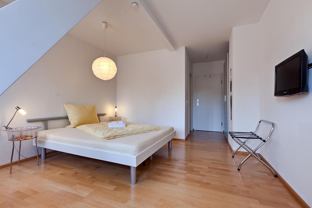 Pensionsieben Das Andere Hotel Lorrach Room photo